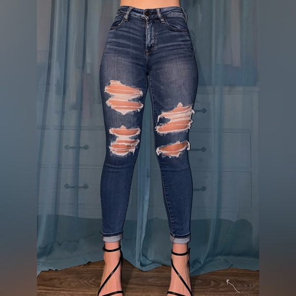 Ripped Super Stretch American Eagle Skinny Jeans - Picture 1 of 5
